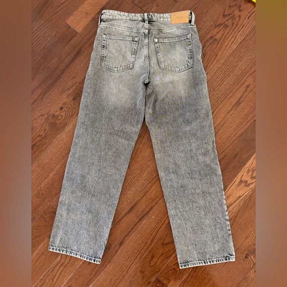 H&M Women's Gray Boyfriend Jeans - Picture 6 of 6